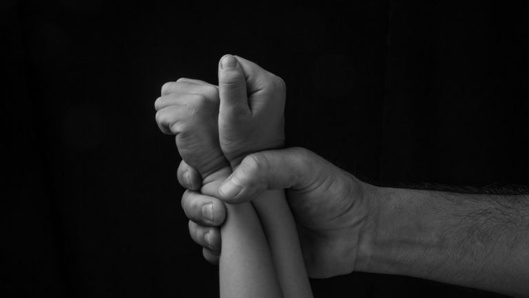 Συνελήφθη 62χρονος καθηγητής με την κατηγορία της κακοποίησης ανάπηρου παιδιού