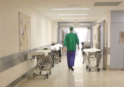 Τι είπε στο MEGA ο διοικητής του νοσοκομείου Πτολεμαΐδας για την έλλειψη λοιμωξιολόγου