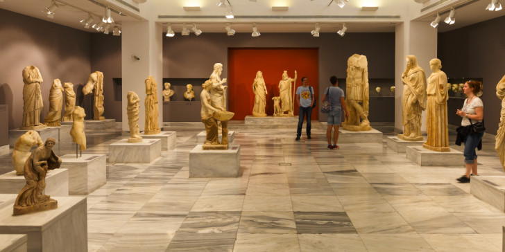Υπουργείο Πολιτισμού : 119 ιστορικά στελέχη του ζητούν τα μεγάλα μουσεία να μείνουν στην Αρχαιολογική Υπηρεσία