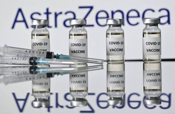 AstraZeneca : Έβγαλε σε πλειστηριασμό τα εμβόλια, καταγγέλλει η Τσεχία