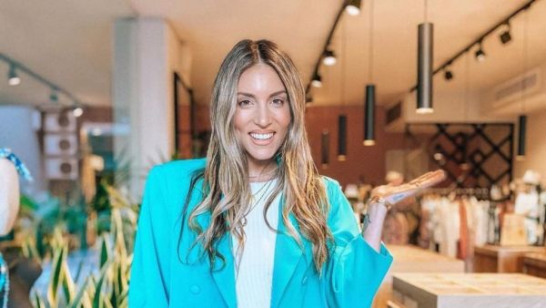 Αθηνά Οικονομάκου:  Ποζάρει χωρίς ίχνος μακιγιάζ και είναι κούκλα