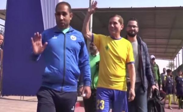 Εζελντίν Μπαχαντέρ : Ο 75χρονος που παίζει ακόμη ποδόσφαιρο!