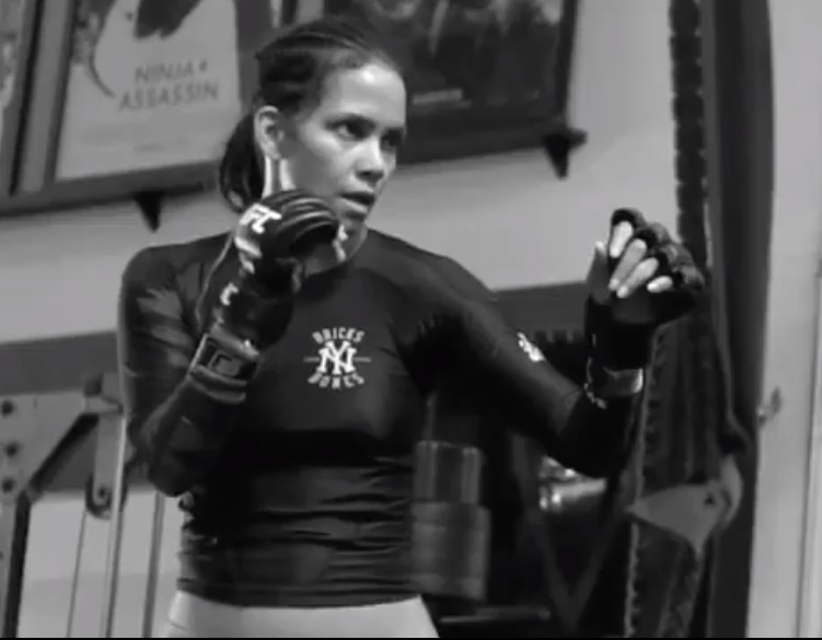 Χάλι Μπέρι: Σκηνοθετικό ντεμπούτο με την ταινία «Bruised»