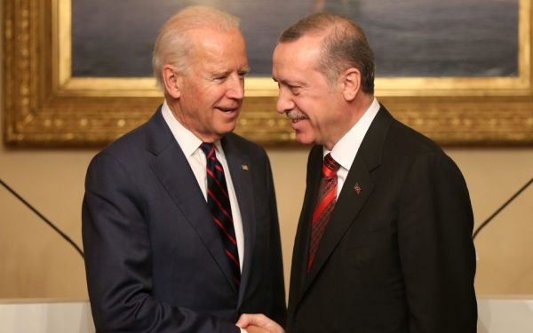 Οι οιωνοί και ένα ατού στην περίπτωση της Τουρκίας