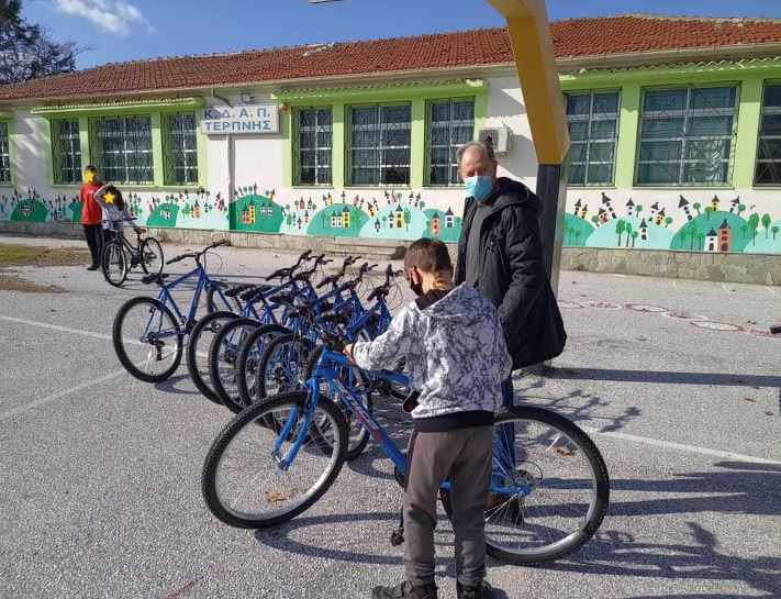 Πολύτιμα δώρα για την ψυχή και το σώμα των παιδιών από τον δήμο Βισαλτίας