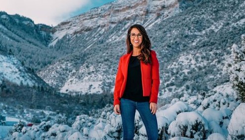 Αμερικανίδα γερουσιάστρια διαμαρτύρεται που δεν μπορεί να πάρει το… όπλο της στη δουλειά