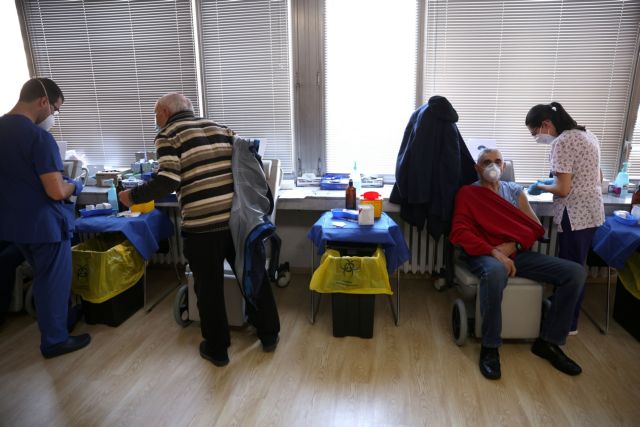 Βουλγαρία : Προεκλογικό… τέλος στις ομάδες προτεραιότητας στον εμβολιασμό