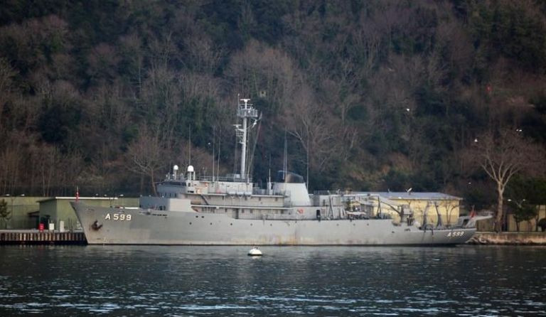 Τσεσμέ : Εντός της περιοχής που έχει δεσμεύσει με την παράτυπη Navtex το πλοίο – Σε επαγρύπνηση η Αθήνα