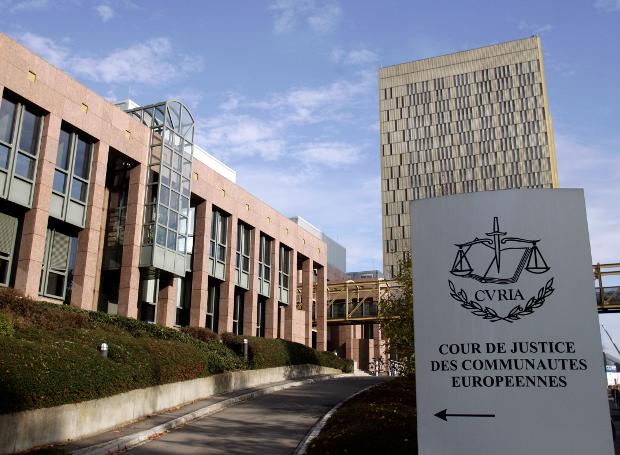 Στο Δικαστήριο της Ευρωπαϊκής Ένωσης προσέφυγε ομοφυλόφιλη μητέρα βρέφους χωρίς εθνικότητα