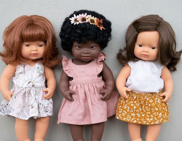 Οι κούκλες που γεμίζουν περηφάνια τα παιδιά με Σύνδρομο Down