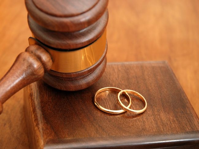 Εκδοση διαζυγίου: Τι αλλάζει με το νομοσχέδιο για την επιμέλεια των παιδιών