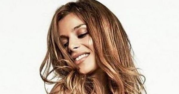 Χωρίς σουτιέν ξανά η Ελευθερία Ελευθερίου