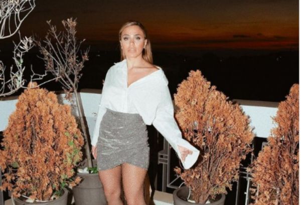 Κόνι Μεταξά: Απαντά στις φήμες περί εγκυμοσύνης