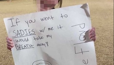 Αποτρόπαιο: Μαθήτρια ζωγράφισε τον Τζορτζ Φλόιντ σε πρόσκληση για ραντεβού – «Κόψε μου την ανάσα»