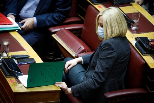 Γεννηματά: 250.000 νοικοκυριά έμειναν χωρίς ρεύμα – Οι πολίτες δεν εξαγοράζονται με μικροπαροχές