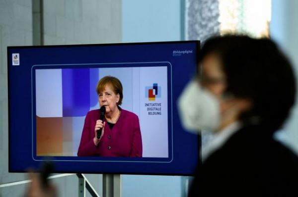 Lockdown : Να μην χαλαρώσουν τα μέτρα ζητούν οι γιατροί