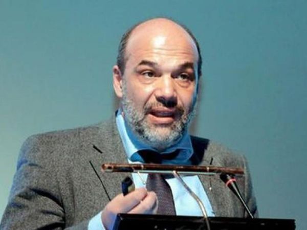 Κοροναϊός : Τι προβλέπει Ελληνας καθηγητής στη Σορβόνη για την πανδημία