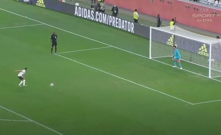 Γέλια μέχρι δακρύων στα social media: Ο Ρόνι της Παλμέιρας εκτέλεσε το χειρότερο πέναλτι της χρονιάς