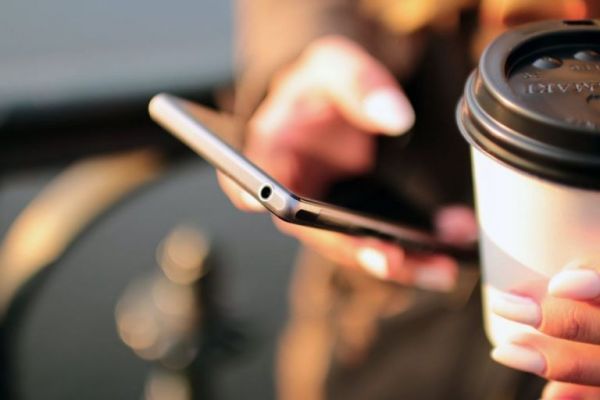 ΕΕ : Ξεκίνησε διαδικασία κυρώσεων κατά 24 χωρών για τις τηλεπικοινωνίες – Μόνο Ελλάδα, Ουγγαρία και Φινλανδία συμμορφώθηκαν με τους κανόνες