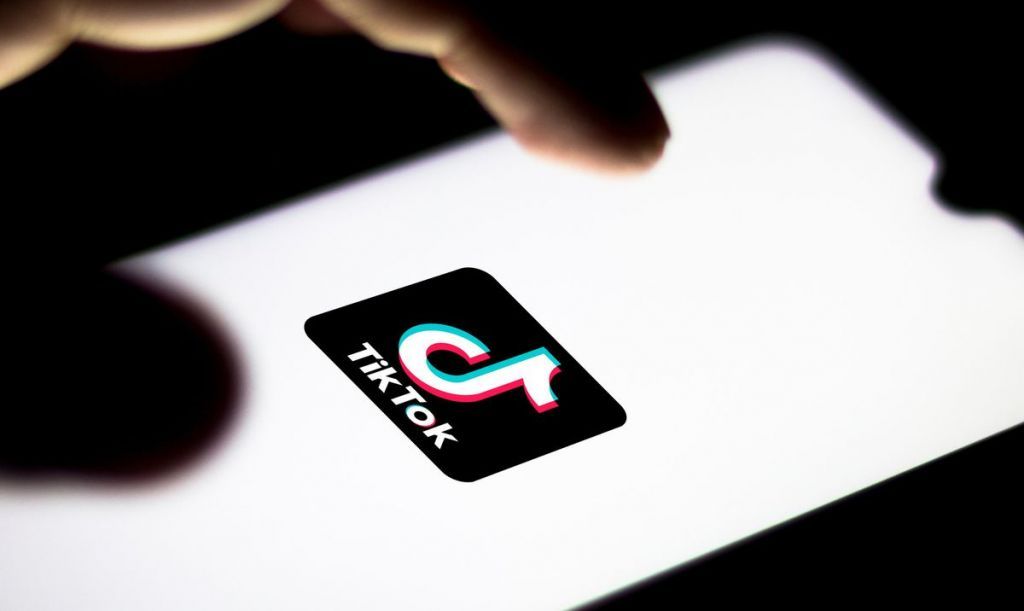 TikTok: Βροχή οι καταγγελίες από ευρωπαϊκές οργανώσεις καταναλωτή