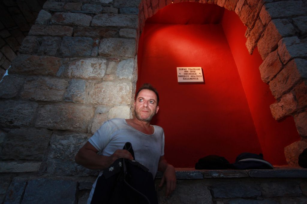 Υπόθεση Λιγνάδη : «Τον επισκέπτονταν ανήλικα – Ένας από αυτούς είχε κάνει και απόπειρα αυτοκτονίας»