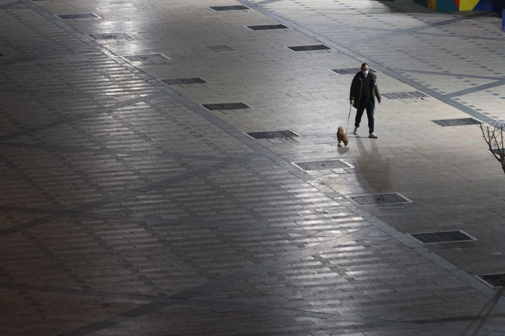 Κοροναϊός : Ανησυχία για την αύξηση κρουσμάτων και μεταλλάξεων – Προειδοποιήσεις από τους ειδικούς