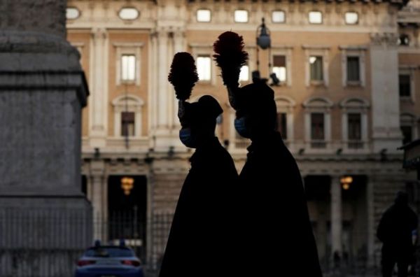 Ιταλία : Στα 9.630 τα κρούσματα το τελευταίο 24ωρο