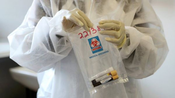 Συναγερμός στην Ιταλία : Παραλλαγή της νοτιοαφρικανικής μετάλλαξης εντοπίστηκε στη Νάπολη
