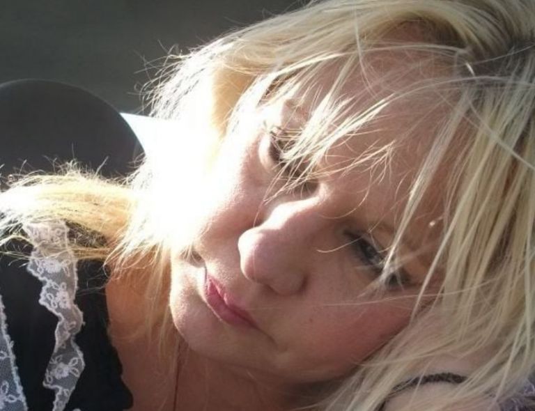 Συγκλονίζει η Καίτη Φίνου: «Προσπαθούσε να μου κατεβάσει το παντελόνι μέσα στο αυτοκίνητο»