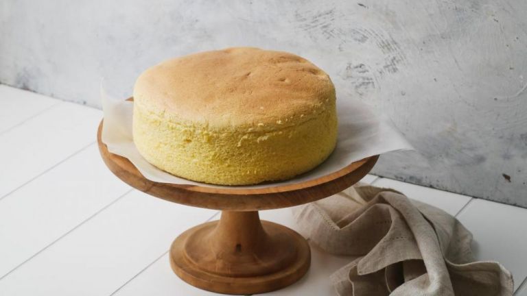 Cinnamon Flop: Το πιο αφράτο και βελόυδινο κέικ κανέλας