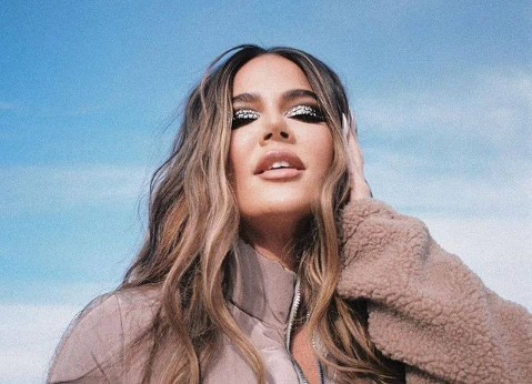 Γιατί έγινε έξαλλη η Κλόε Καρντάσιαν; – Τσακώθηκε με fan στο Instagram