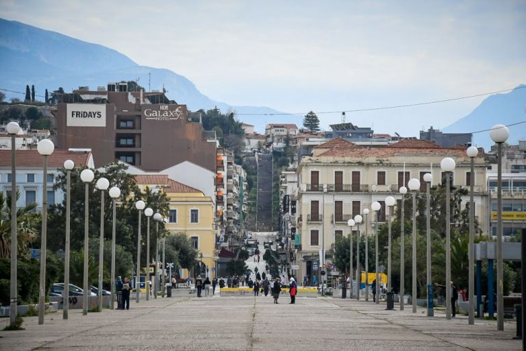 Χαρδαλιάς : Σε καθολικό lockdown Αχαΐα και Εύβοια – Στο «κόκκινο» το Ρέθυμνο