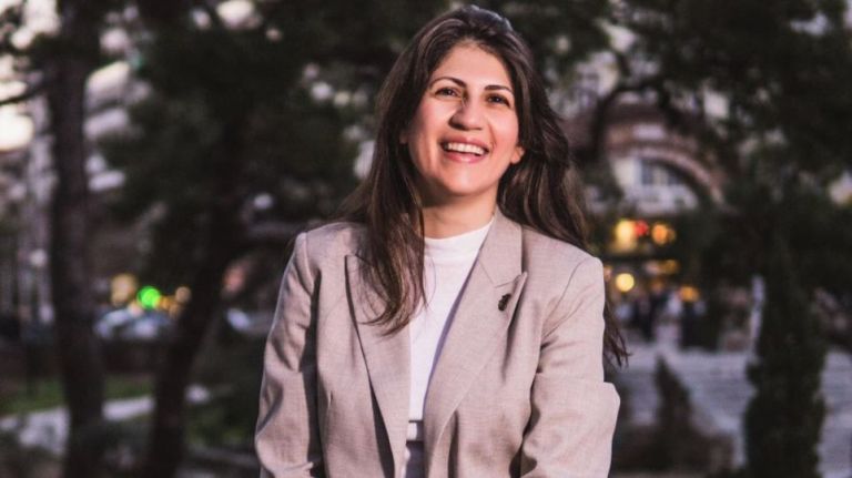 Η συγκινητική εξομολόγηση της ασθενούς «0»: Δεν μπορούσα να πω στον γιο μου ότι έχει κοροναϊό