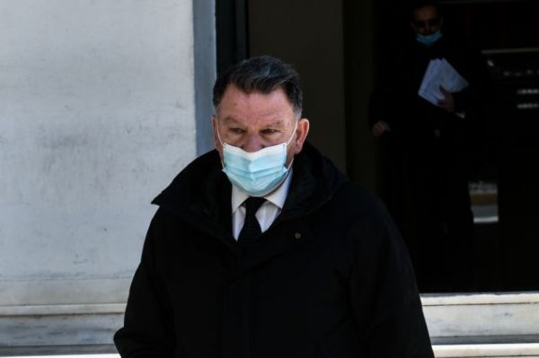 Αλέξης Κούγιας : Τσακίζει κόκκαλα η σάτιρα των Ράδιο Αρβύλα