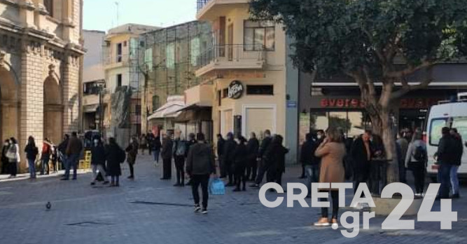 Καλπάζουν τα κρούσματα στην Κρήτη – Ατελείωτες ουρές για ένα rapid test