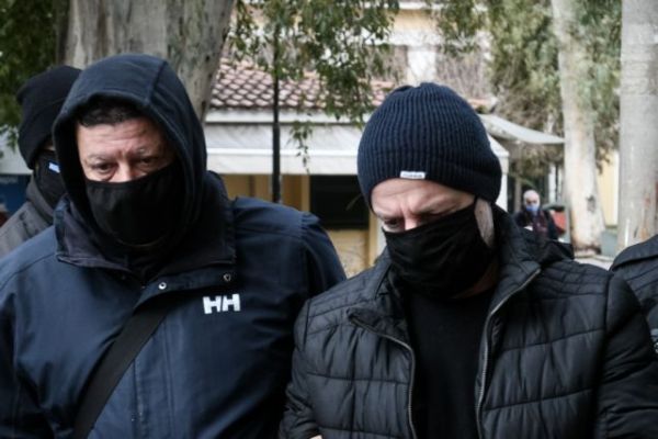 Δημήτρης Λιγνάδης : Ζήτησε προθεσμία να απολογηθεί – Αντιμετωπίζει κακουργηματικές κατηγορίες