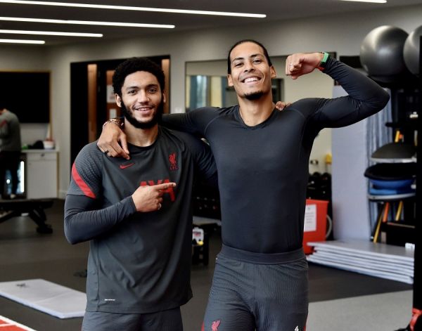 Λίβερπουλ : Φαν Ντάικ και Γκόμες ετοιμάζονται για το comeback