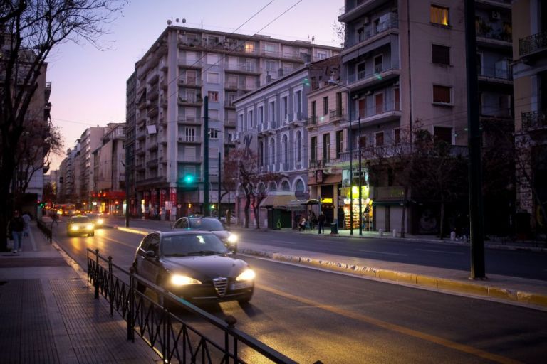 Κοροναϊός : Παράταση του lockdown στην Αττική – «Κοκκινίζουν» πολλές περιοχές