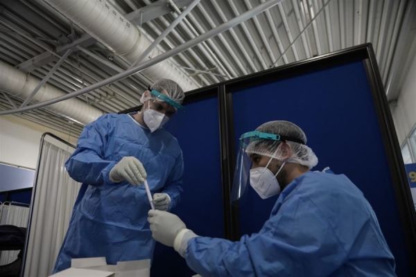 Στο τραπέζι ο κόφτης για τα SMS – Τι είπε η Πελώνη για μετακίνηση από δήμο σε δήμο