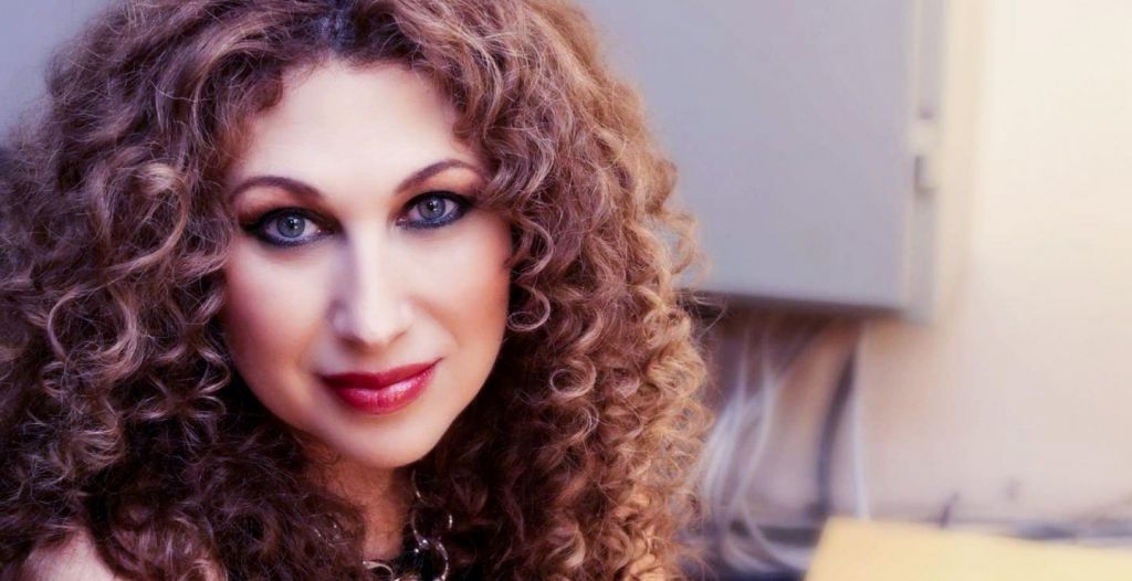 Μαντώ : Δεν θα τραγουδάμε τζάμπα – Δεν πήγα στον Παπαδόπουλο για να αφυπνίσω συναδέλφους