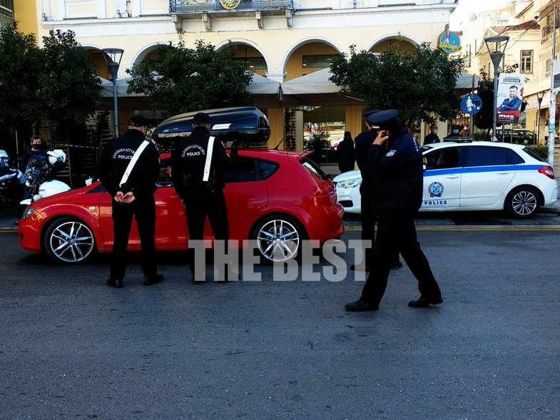 Πάτρα : Μπλόκα στο κέντρο από την ΕΛ.ΑΣ για την τήρηση του lockdown