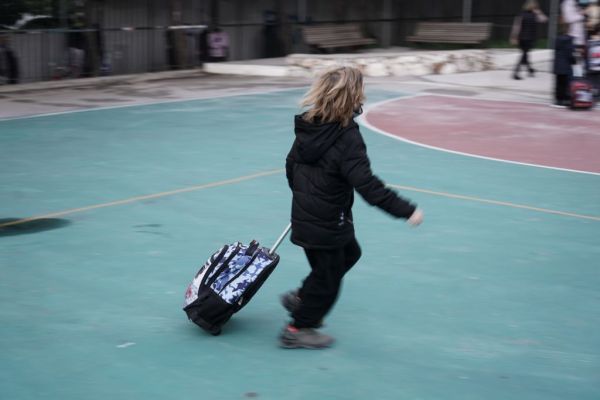 Γιαμαρέλλου : Δεν αληθεύει ότι η βρετανική μετάλλαξη πλήττει περισσότερο τα παιδιά