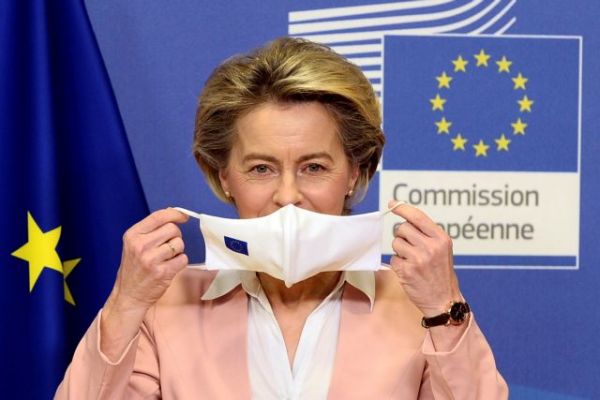 Φον ντερ Λάιεν: Είμαι αισιόδοξη για τον στόχο του εμβολιασμού του 70% των Ευρωπαίων μέχρι το τέλος του καλοκαιριού