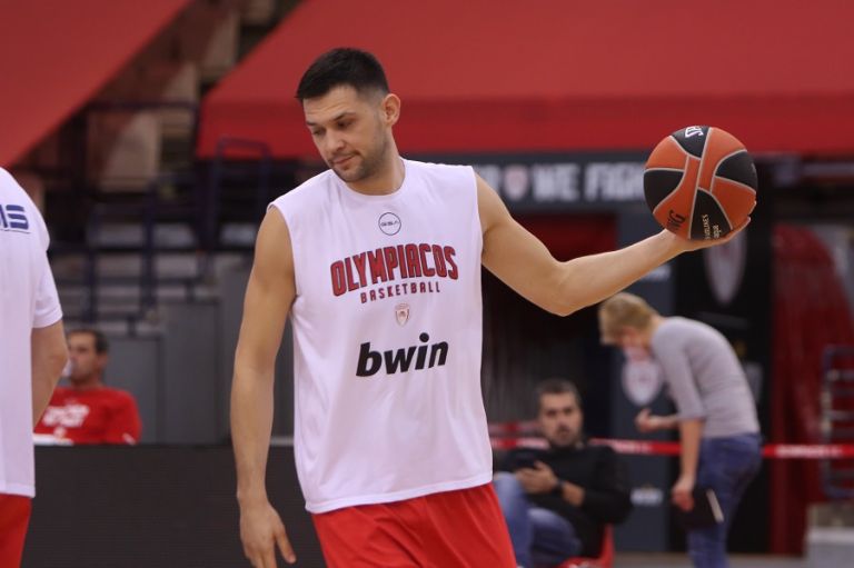 Παπανικολάου : Ο Ολυμπιακός θα επιστρέψει σύντομα εκεί όπου ανήκει