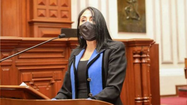 Περού : Παραιτήθηκε η υπουργός Εξωτερικών γιατί παρέκαμψε τη σειρά εμβολιασμού