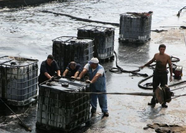 Οικολογική καταστροφή στο Ισραήλ από πετρελαιοκηλίδα