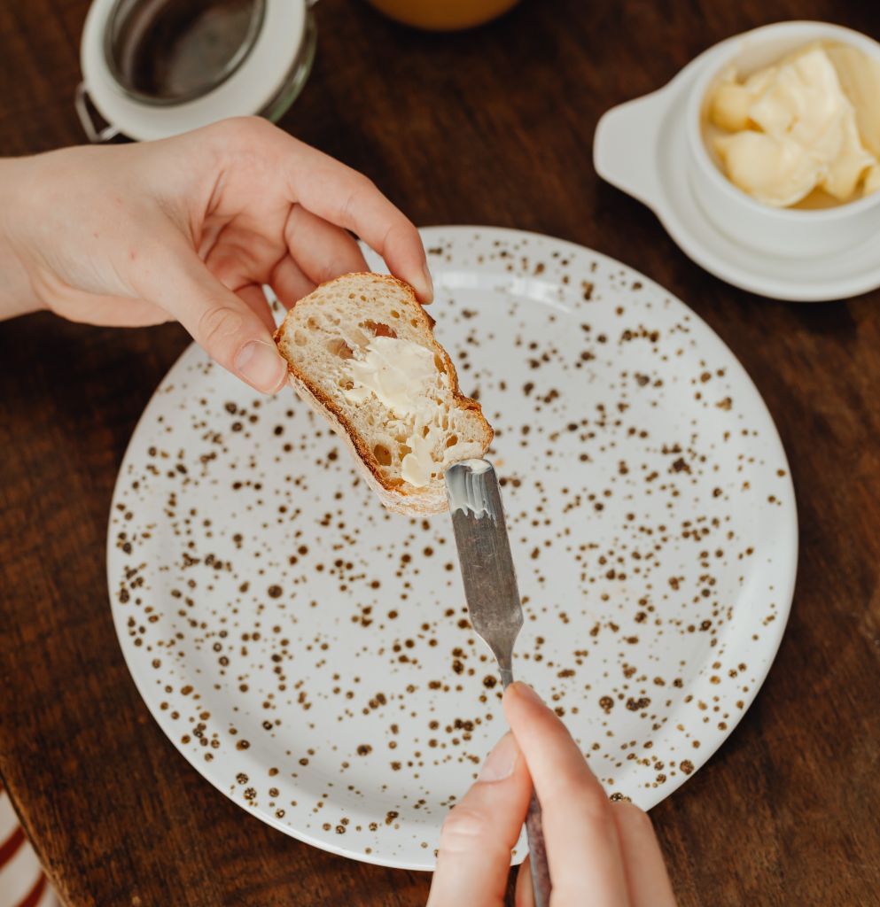 Καναδάς: Το μυστήριο με το βούτυρο που δεν απλώνεται