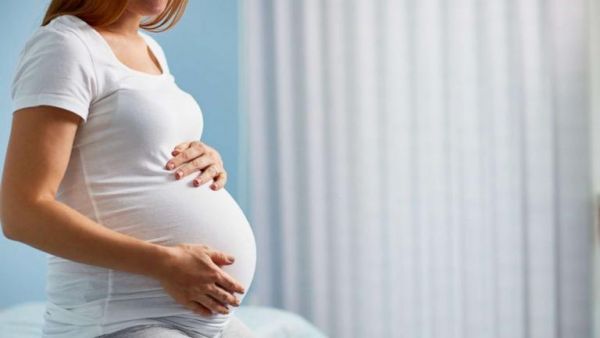 Αυξημένοι οι κίνδυνοι που διατρέχουν λόγω του κοροναϊού οι έγκυες και θηλάζουσες γυναίκες