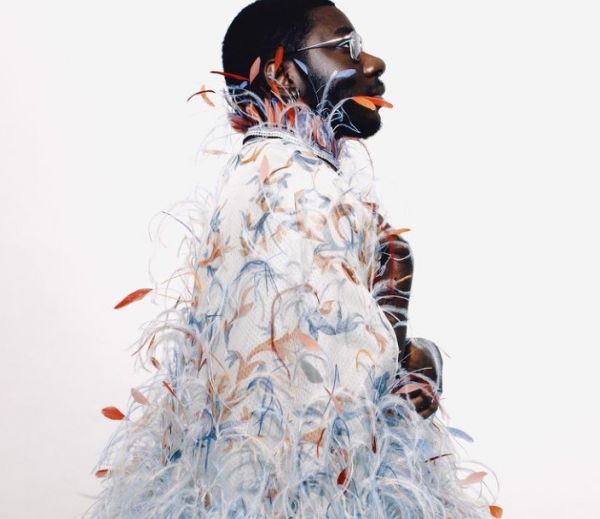 «Unlabeled»: Μια συλλογή που τιμά την κοινότητα ΛΟΑΤΚΙ+