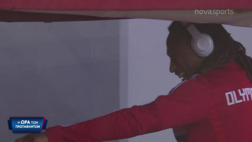 Ολυμπιακός – Άρης : Ο Ρούμπεν Σεμέδο σε ρόλο… τραγουδιστή